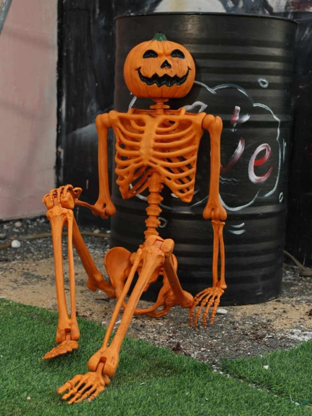 5 FT Light Up Halloween Skeleton with Sound - Life Size Pumpkin Decor